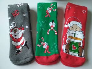 Женские носки с Дедом Морозом Kardesler